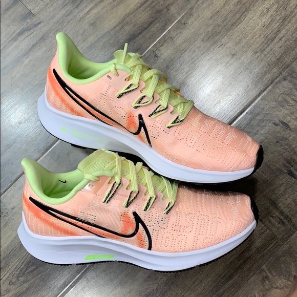 NIKE W AIR ZOOM PEGASUS 36 PRM RISE - Picture 14 of 16